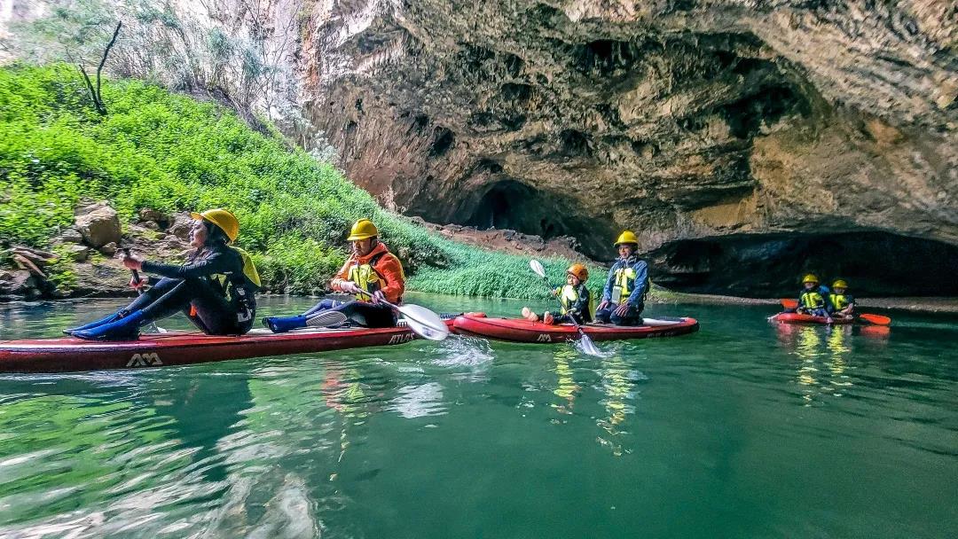 不用長途跋涉去海邊，昆明周邊居然就能槳板探洞？